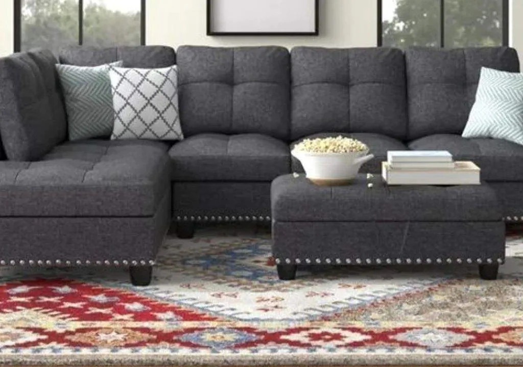 Sectional Sofa With Chaise